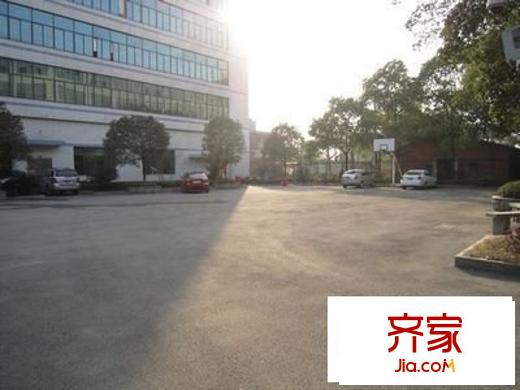 東屯渡移動(dòng)公司宿舍外景圖