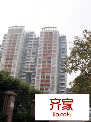 新富城小區(qū)外景圖