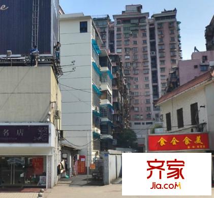 新富城小區(qū)外景圖