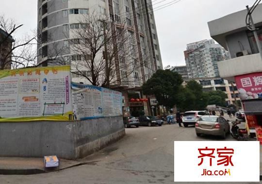 2076至高點(diǎn)外景圖