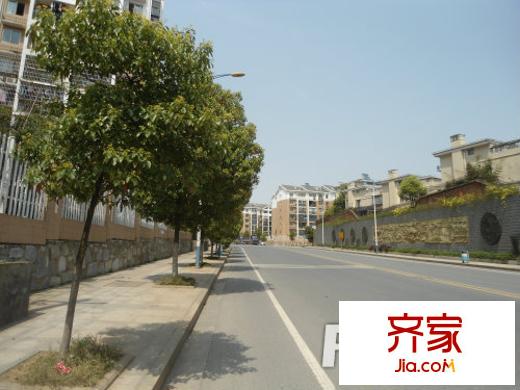 長房東方人家外景圖