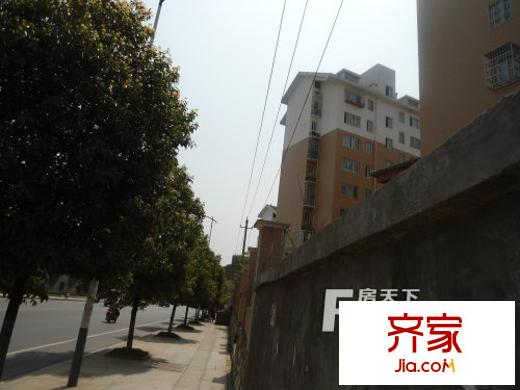 長房東方人家