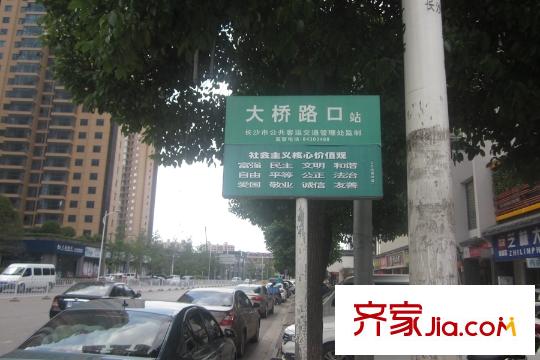 江河?xùn)|瀾灣周邊預(yù)留公交站