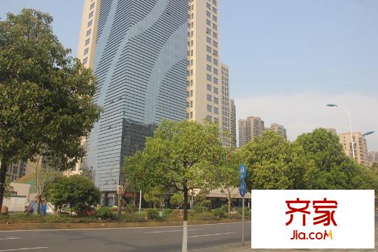 保利林語中心高層側(cè)面（2015.3.30）