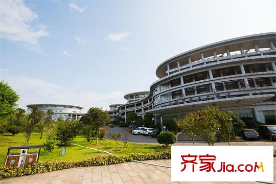 鑫遠湘府嘉城項目周邊國際青年酒店
