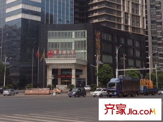 昌和商業(yè)中心周邊華天大酒店