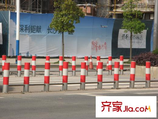 保利林語中心周邊人行橫道