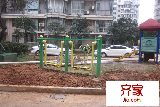 楓樹園二期健身設(shè)施（2015.12.14）