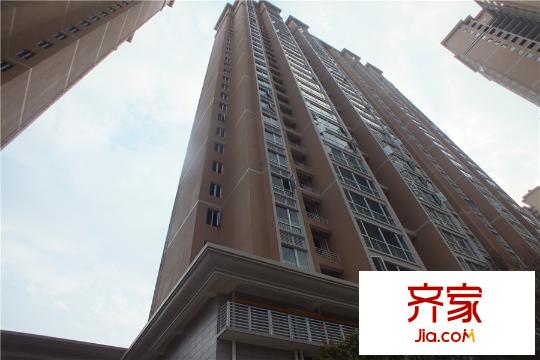 恒廣國際景園單棟仰視圖（2015.3.22）