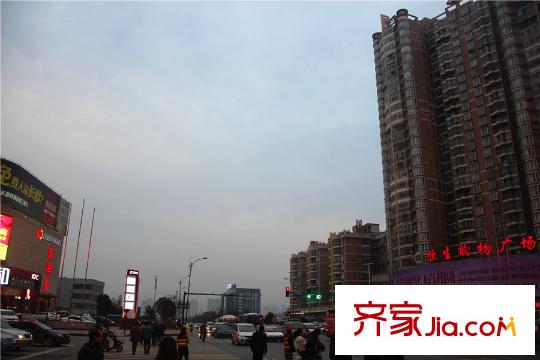 新蕾品閣居周邊漓湘東路實(shí)況