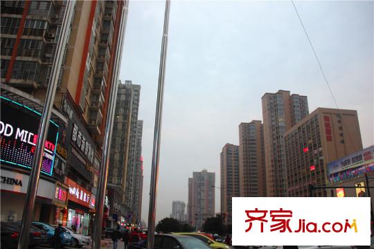 新蕾品閣居周邊東六路實(shí)況