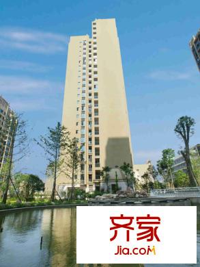 長房白沙灣樓棟倒影（2013-8-29）