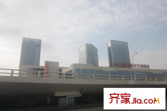 麓景裕園周邊湘江新區(qū)綜合交通樞紐