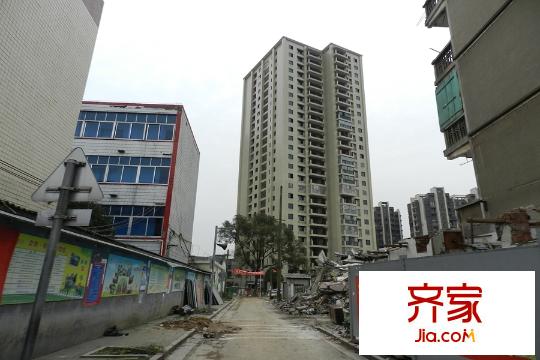 鑫陽大廈樓棟全景（2015.12.04）