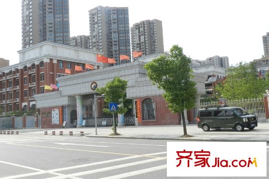 中國鐵建梅溪青秀周邊長郡中學(xué)