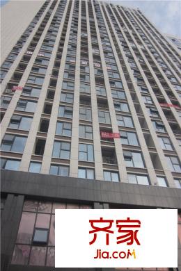 喜地時代廣場整棟仰拍（2015.11.26）