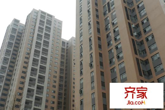 CROSS尚公館樓體近景（2015.3.30）
