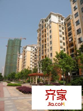 利海米蘭春天小區(qū)環(huán)境（2013-7-22）