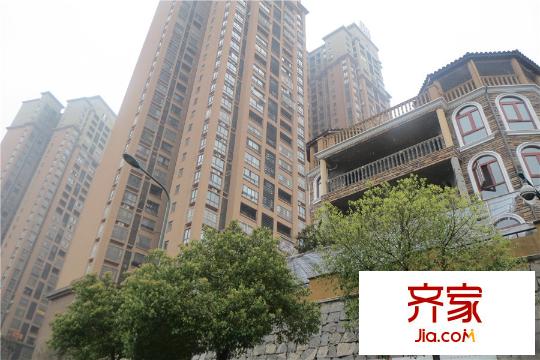 好望谷云邸樓座仰拍（2015.03.28）