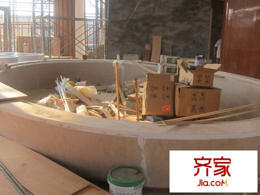 波隆城市花園售樓部一角（2013.9.6）
