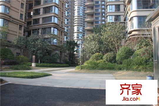 紅橡華園小區(qū)道路（2015.03.17）