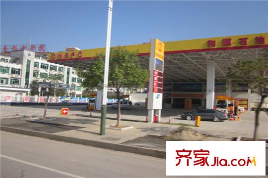 四季星城周邊加油站