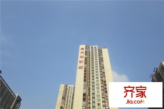 楚天世紀(jì)城項(xiàng)目仰拍（2015.03.31）