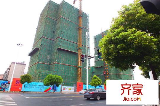新南天古漢國際廣場4號棟外墻工作（2015.7.13）
