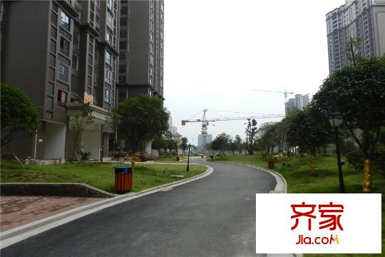 湖灣世景小區(qū)路面（2015.9.24）