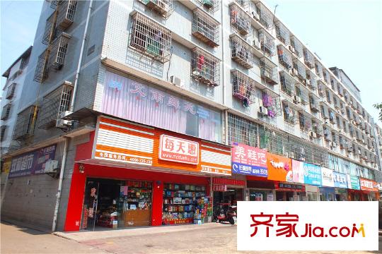 華潤置地廣場周邊超市