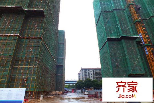 新南天古漢國際廣場2、3、4號棟間距（2015.7.13）