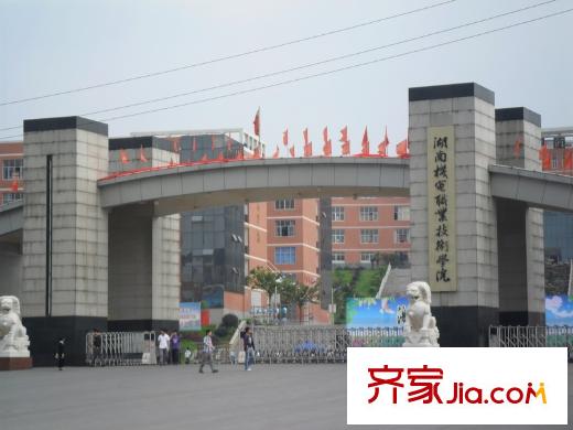 山水灣周邊機(jī)電職院