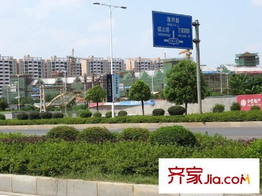 中信新城周邊芙蓉路道路指示牌