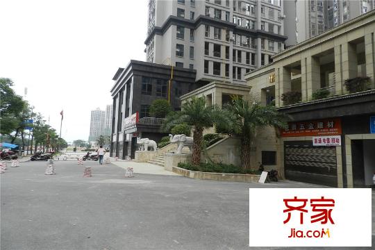 湖灣世景小區(qū)入口（2015.9.24）