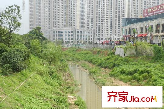 梅溪鑫苑名家周邊肖河景觀帶