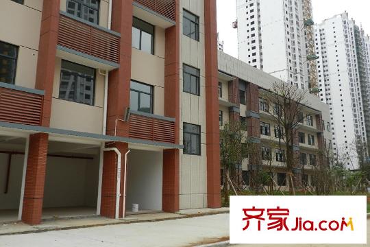 梅溪鑫苑名家周邊岳麓實驗四小