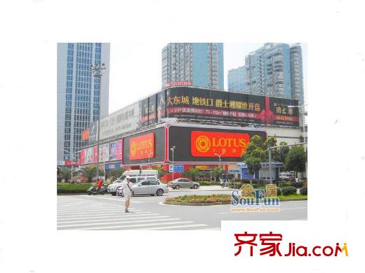 國泰九龍灣周邊卜蜂蓮花超市