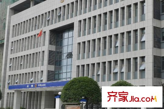 梅溪鑫苑名家周邊公安辦公樓