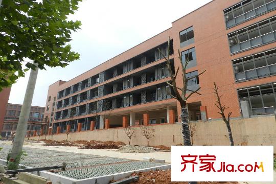 梅溪鑫苑名家周邊東方紅小學(xué)