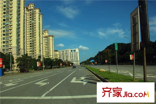 錢隆世家周邊道路
