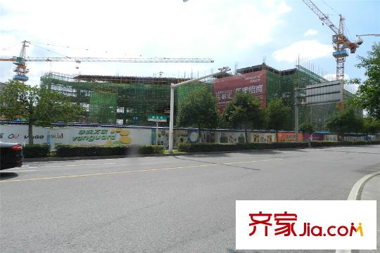 振業(yè)城周邊在建華潤商場