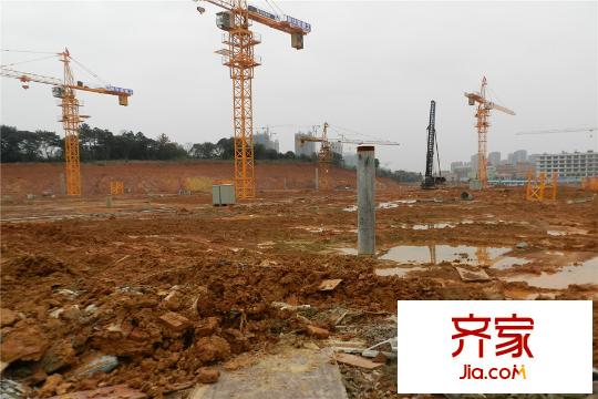 新華聯(lián)夢想城工程進(jìn)度（2015.12.10）
