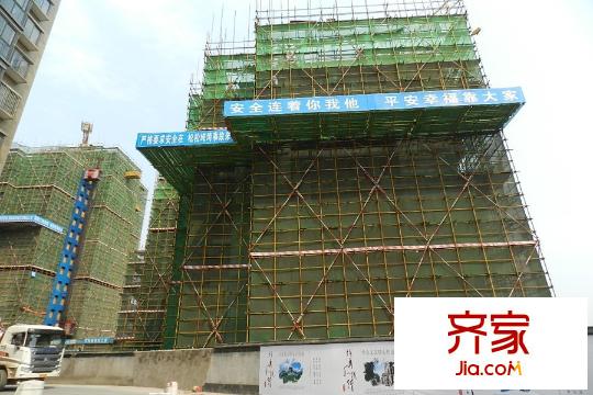 恩瑞御西湖在建樓棟（2015.04.07）