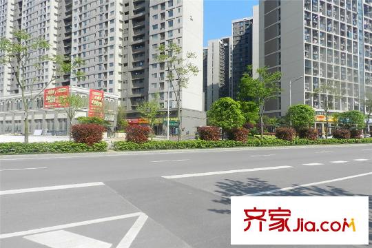 嘉和城周邊馬路