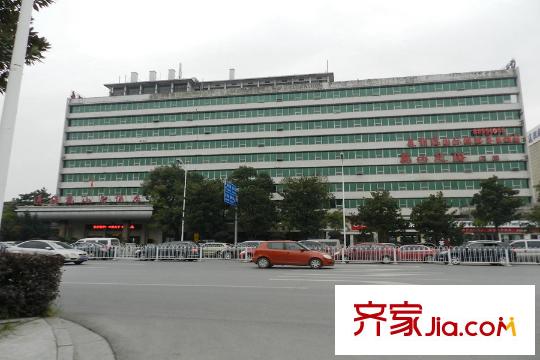 綠地湖湘中心周邊通程麓山酒店