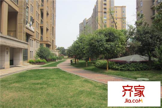 鑫遠尚璽樓間距（2015.4.2）