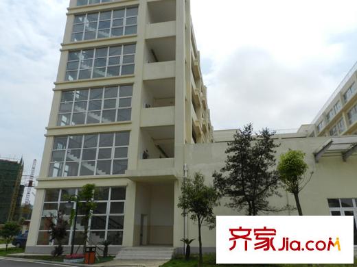 深業(yè)堤亞納灣周邊清水塘實驗小學(xué)