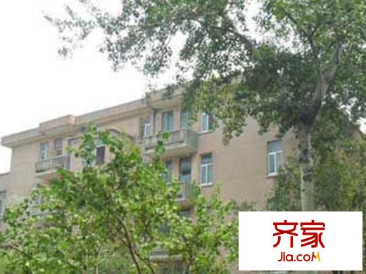 警察學院內(nèi)宿舍外景圖 