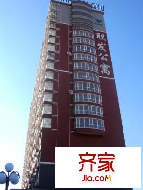 聯(lián)發(fā)公寓實景圖社區(qū)仰視（2011-3-3）