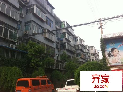 英雄山路區(qū)委宿舍外景圖 
